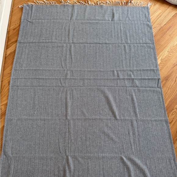 Sferra Navy Herringbone Throw Blanket with Fringe